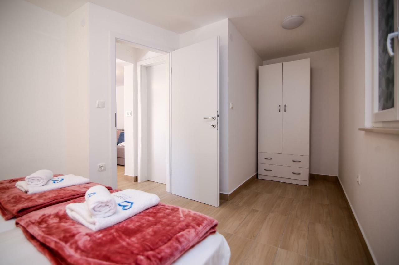 Apartman L&A Leilighet Biograd Na Moru Eksteriør bilde